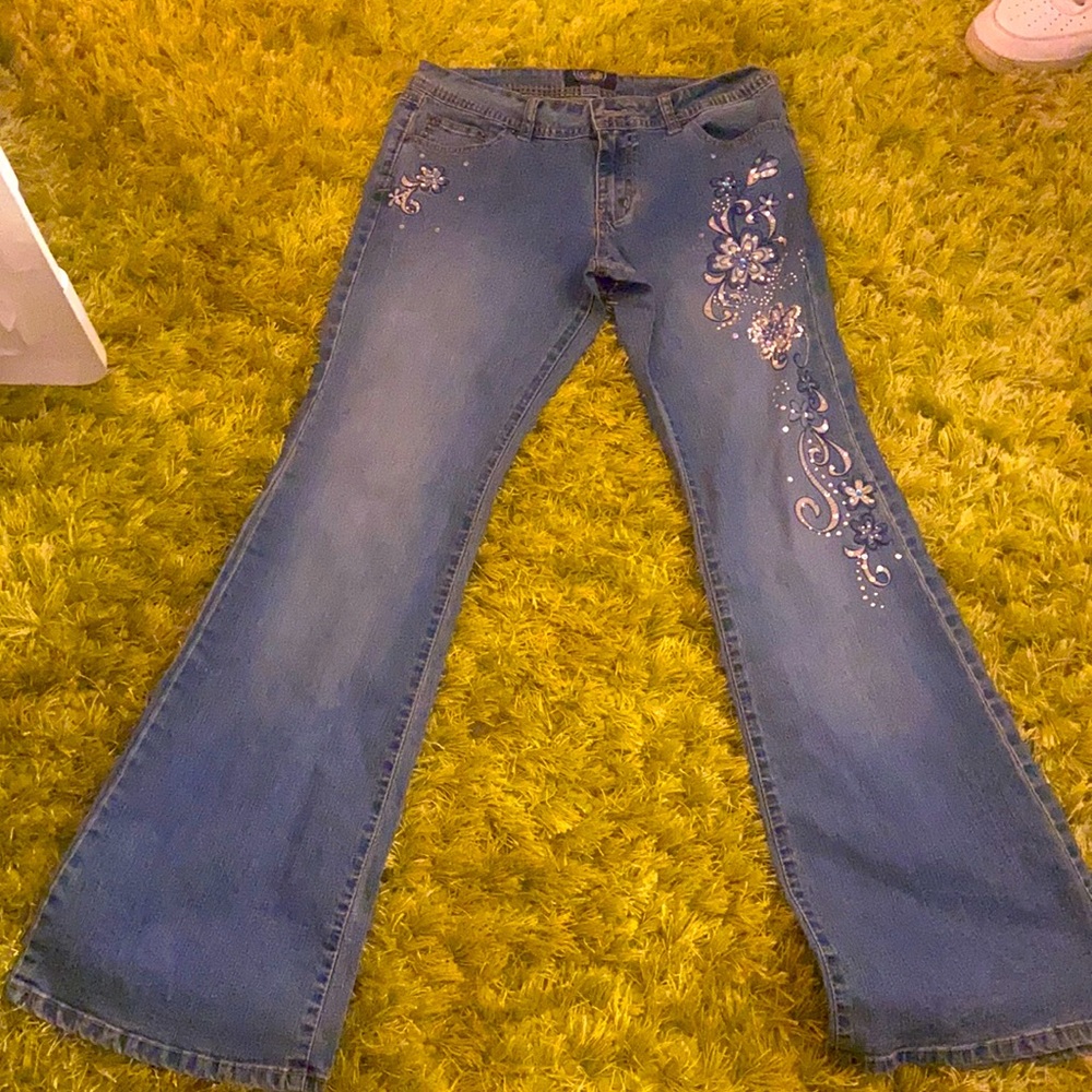 ADORABLE 2000s jeans